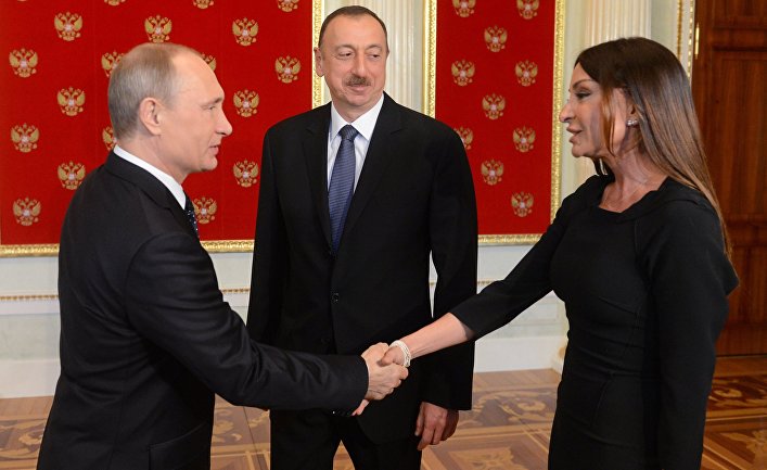 Путин наградил Мехрибан Алиеву 