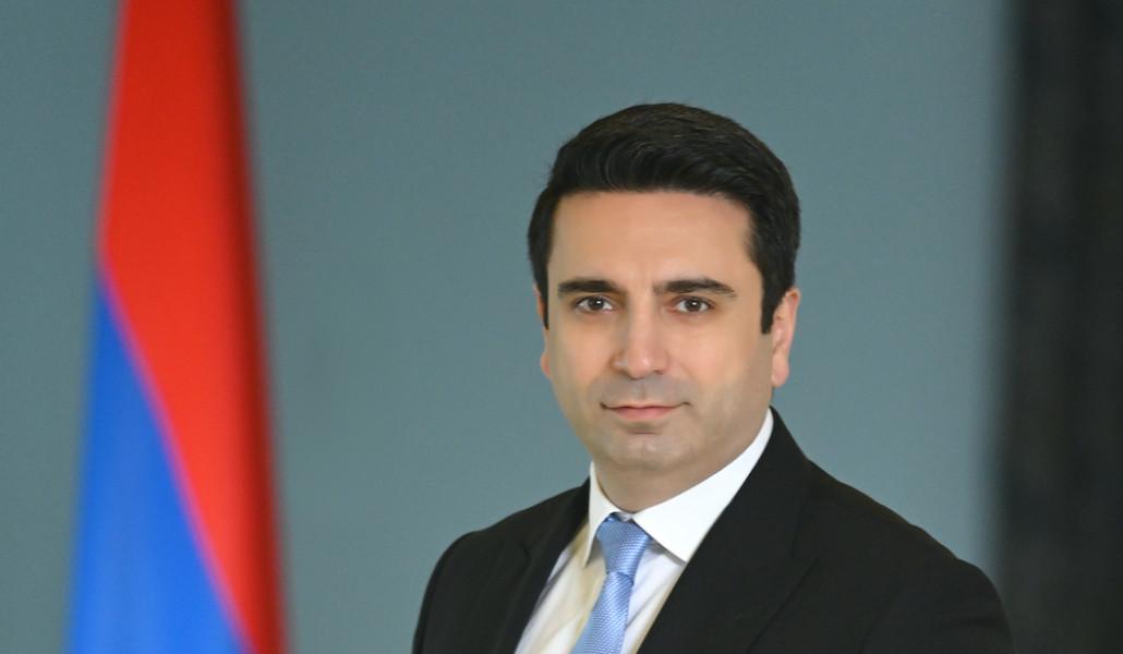 Армянская парламентская делегация во главе со спикером Симоняном посетит Москву 