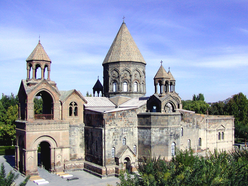 Первопрестольный Святой Эчмиадзин считает неприемлемым, что предмет “История Армянской церкви” не будет присутствовать в программе общеобразовательной школы 