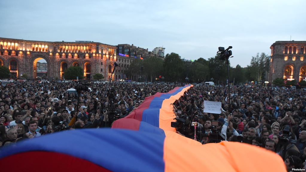 Премьер-министр Армении призвал всех граждан Армении прийти на митинг на Площади Республики в Ереване 
