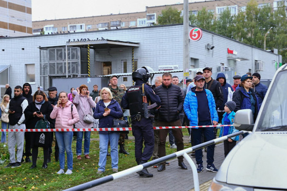 Кремль назвал терактом стрельбу в ижевской школе  