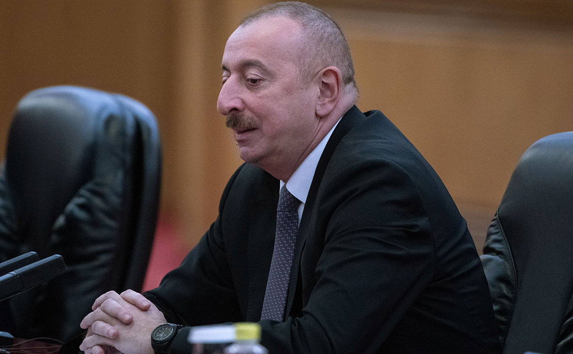 Алиев не исключил возможности заключения мирного соглашения с Арменией 