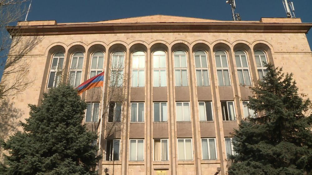 Президент Армении обратился в Конституционный суд 