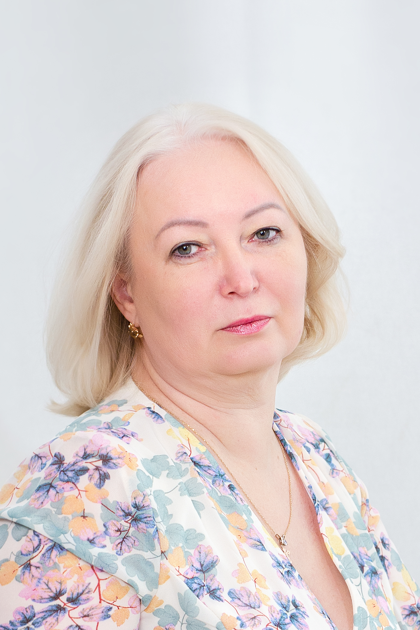 Хельга Владимирова-Сиго́ва. «О, Арарат, священный мой!» 