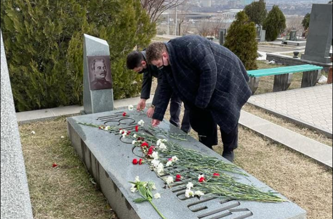Польский политик почтил память армянских воинов в Ераблуре 