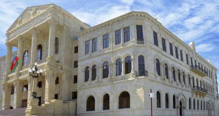 В Азербайджане объявили в международный розыск главу САР и двух армянских бизнесменов 