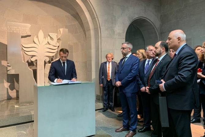 Эммануэль Макрон: Франция никогда не забудет про Геноцид армян 