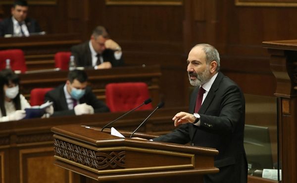 Пашинян: Если бы Роберт Кочарян был турецким агентом, то в парламенте расстреляли бы Вазгена Саркисяна и Карена Демирчяна 