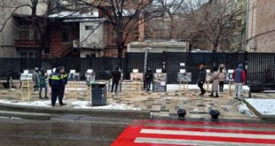 В Тбилиси открыли передвижную выставку о Геноциде армян 