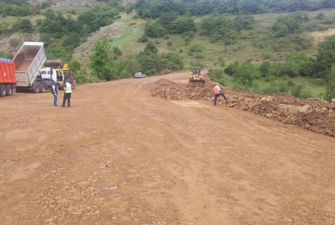 Армения. Ведутся работы по капитальному ремонту на 12.5 км дороги Татев-Агван 
