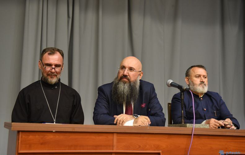 Александр Бордов: «на карабахской земле вот уже два столетия происходит взаимопроникновение и взаимообогащение двух христианских культур» 