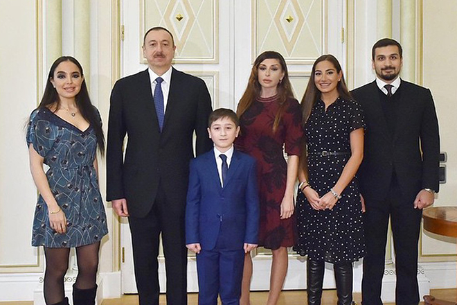Азербайджанская журналистка: 80% населения Азербайджана живет в нищете, между тем семья Алиева продолжает опустошать бюджет государства  