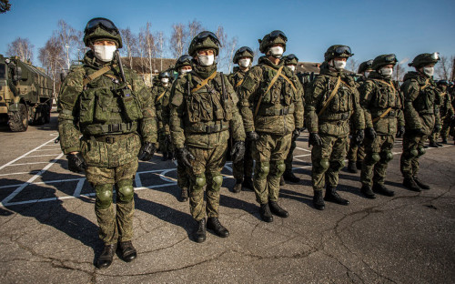 Семьи погибших на Украине российских военных получат по пять миллионов рублей 