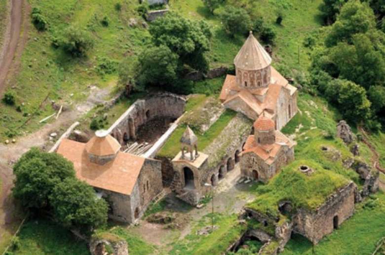 «Искажение реальной истории созданного армянским народом духовно-культурного наследия в угоду прихоти Азербайджана», – Арцахская епархия осудила статью официальной газеты Ватикана 