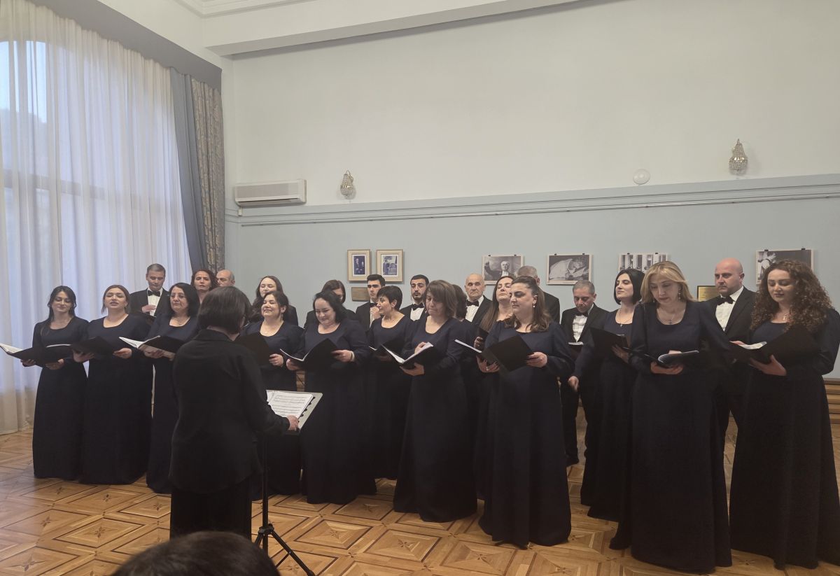 "Голос Армении": Высокое искусство и глубокая духовность возрожденного «Вараракна» 