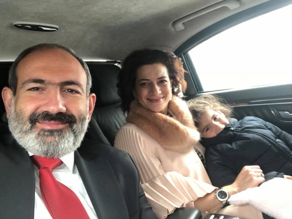 Премьер-министр Армении и его семья заразились коронавирусом 