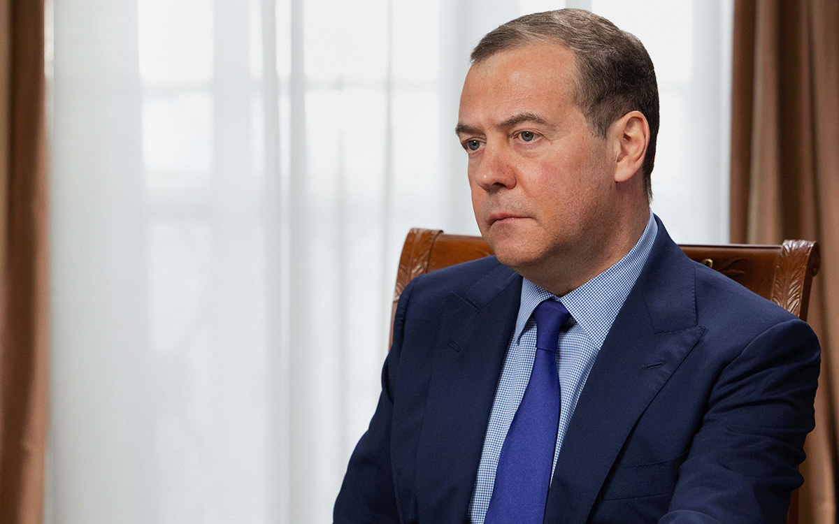 Медведев: Россия может присоединить Абхазию и Южную Осетию  