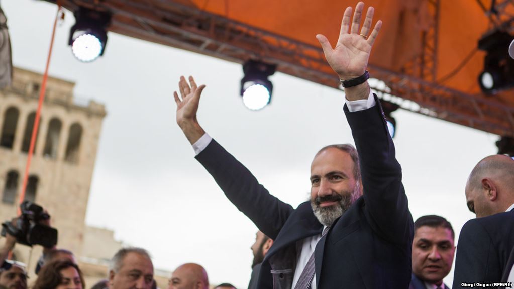 В Ереване стартовало шествие во главе с премьер-министром Армении 