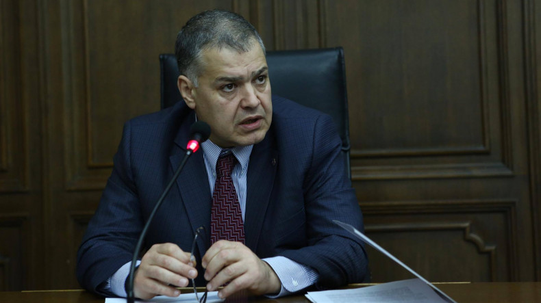 Ведомство Давида Арутюняна пригрозило гражданам уголовной ответственностью за участие в митингах 