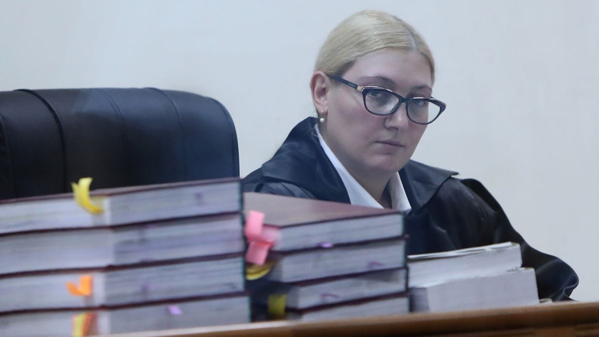 Суд оставил в силе решение об аресте имущества Роберта Кочаряна и Армена Геворкяна 