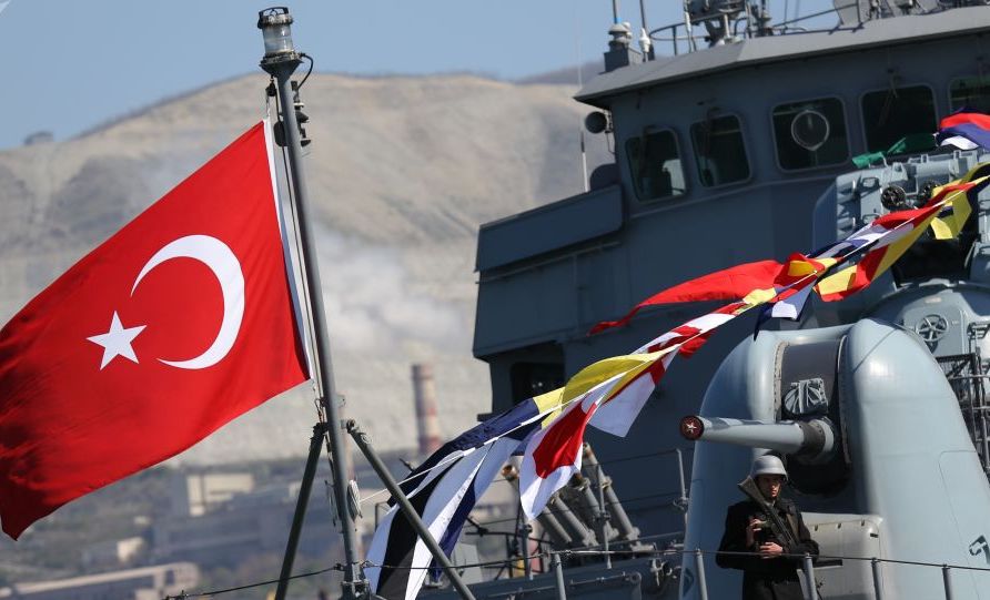 Корабли НАТО с турецким флагманским судном впервые вошли в порт Одессы 