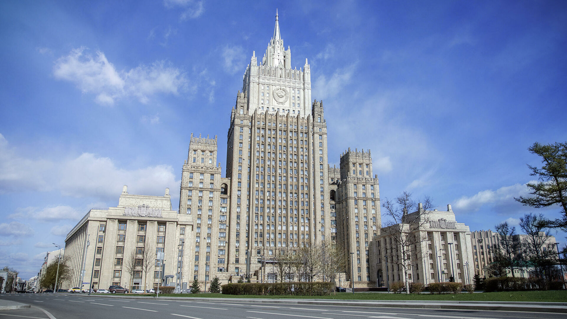 МИД РФ: ситуация на Украине приведет к новому качеству отношений России с Европейским союзом, НАТО и США 