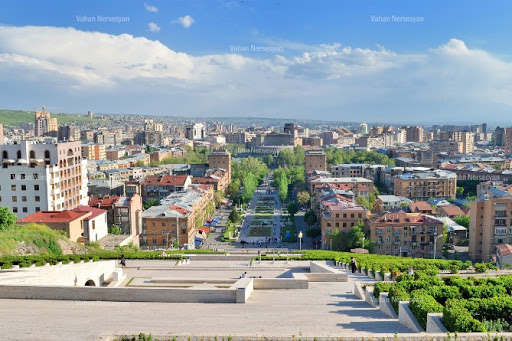 Армения. Чиновники будут декларировать дома, оформленные на родственников 