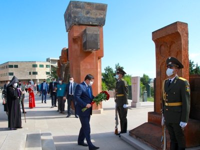Президент Арцаха почтил память пропавших без вести участников освободительной войны 