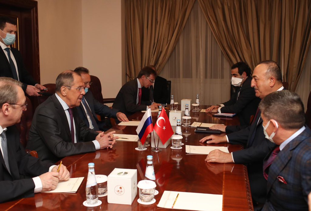 Главы МИД России и Турции обсудили ситуацию вокруг Нагорного Карабаха на встрече в Дохе  