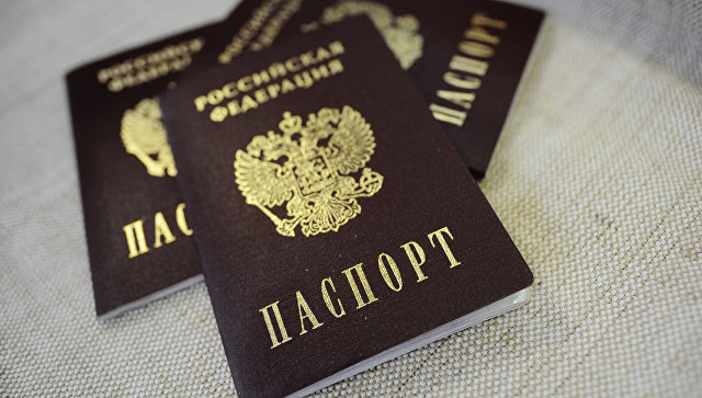 Более 22 860 граждан Армении получили разрешение на временное проживание в России 