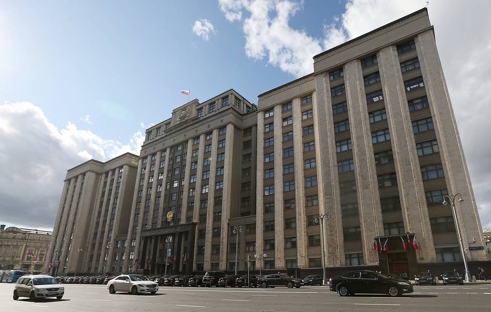В Госдуме отреагировали на решение азербайджанской прокуратуры возбудить уголовное дело и объявить в розыск депутата Михаила Делягина 