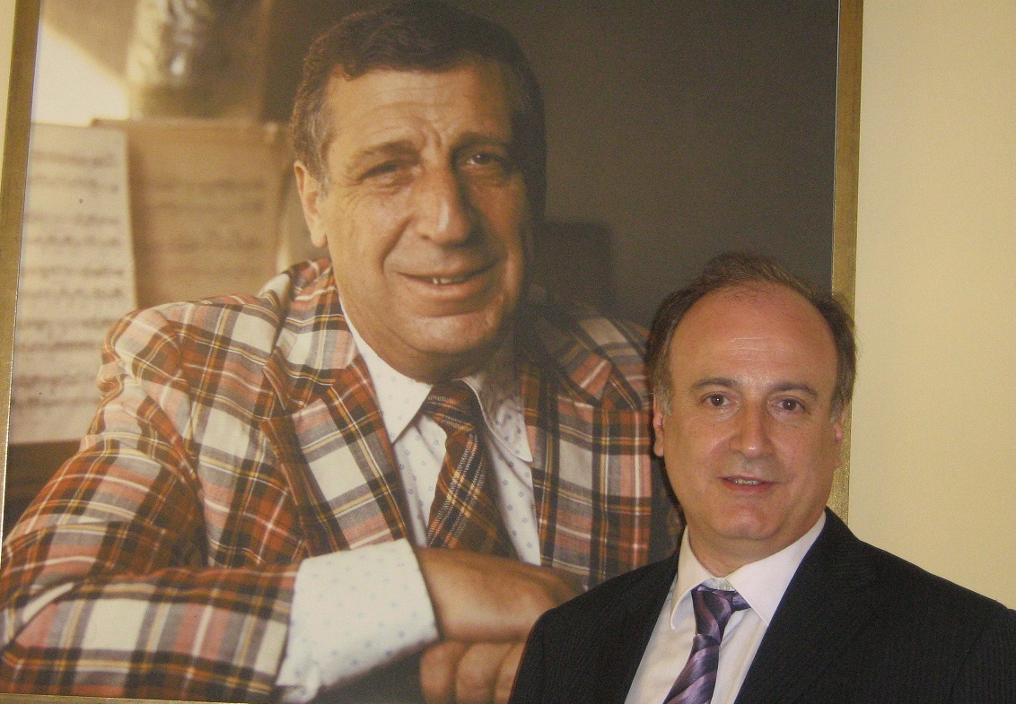 Арно Бабаджанян начинал в столице России с общаги на Трифоновской 