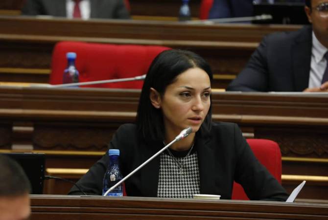 У четвертого армянского парламентария подтвердился коронавирус 