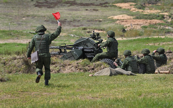 В Белоруссии начались армейские тренировки по переводу с мирного на военное время 
