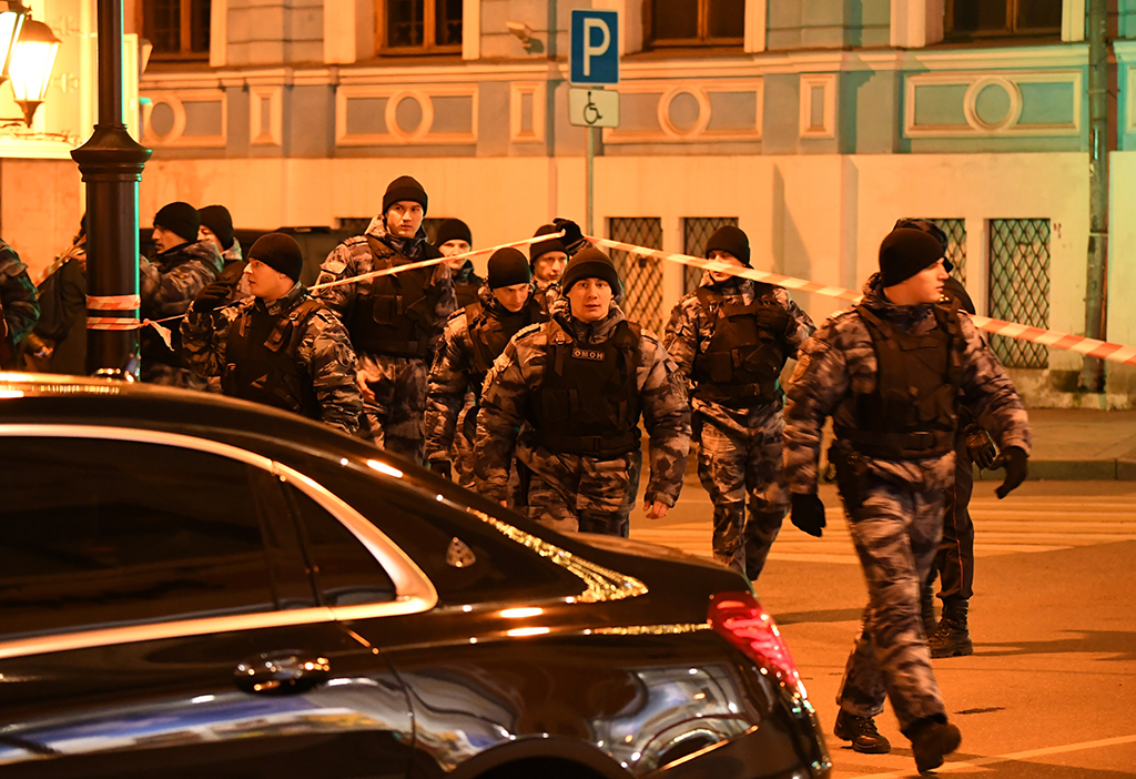 Стрельба рядом с комплексом зданий ФСБ в Москве. 
