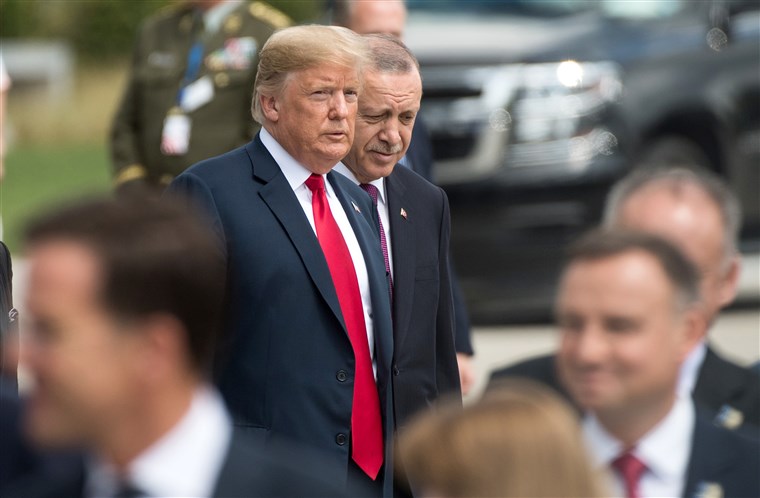 В США требуют обнародовать стенограмму беседы Трампа и Эрдогана 