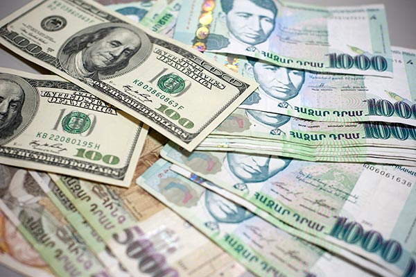 СМИ: В Армении задумались над доведением минимальной месячной зарплаты до 150 тыс. драмов  