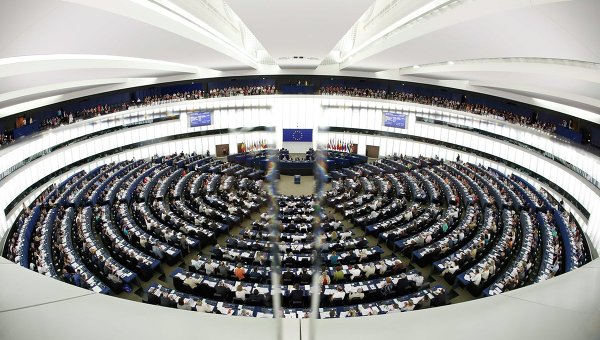 Члены Европарламента осудили Сумгаитские погромы и почтили память невинных жертв минутой молчания 