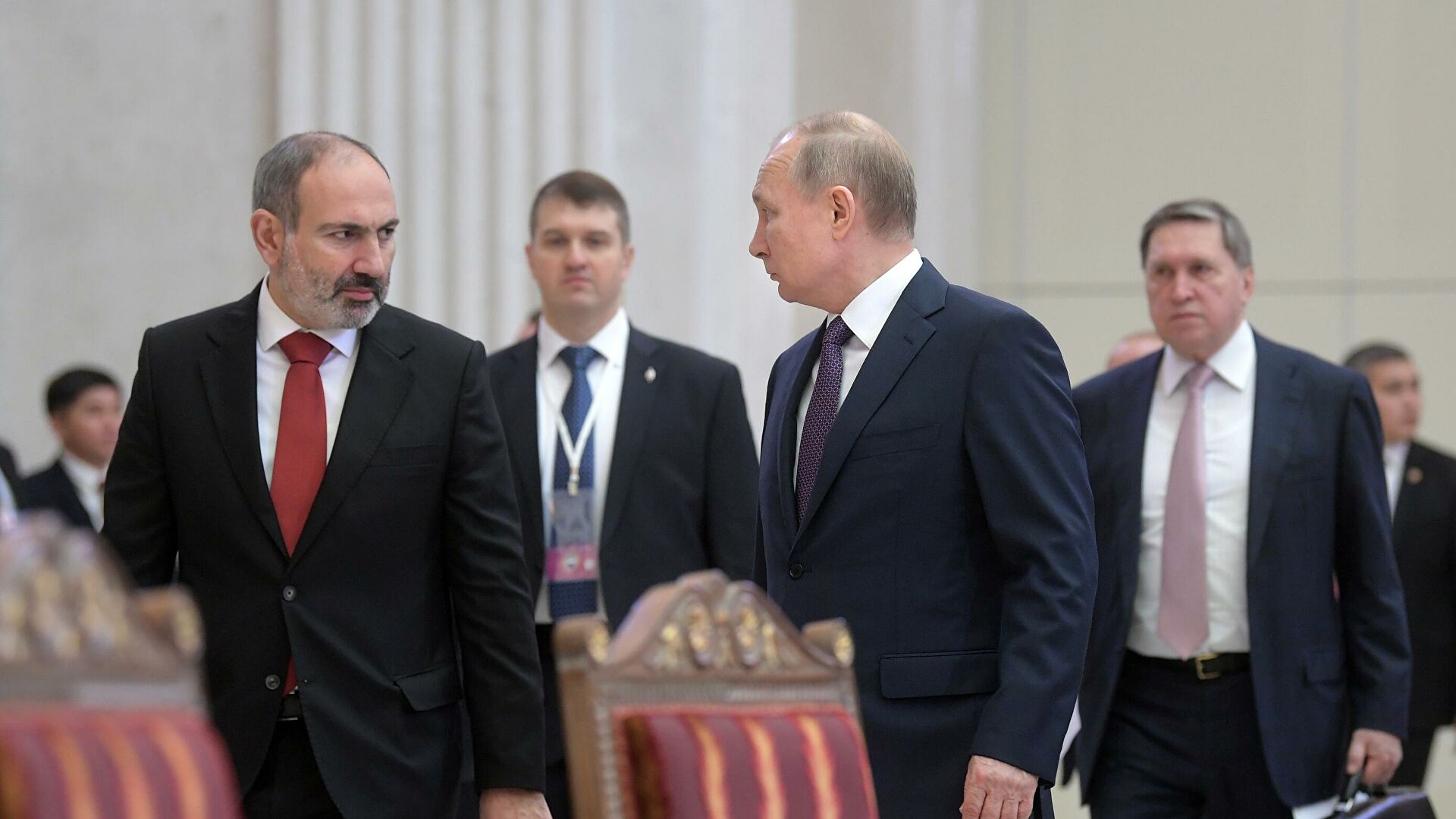 Кремль: Путин и Пашинян обсудят имплементацию договоренностей по Карабаху и выборы в Армении 
