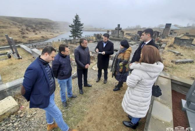 Испанский депутат ознакомился в Джермуке с последствиями азербайджанской агрессии 