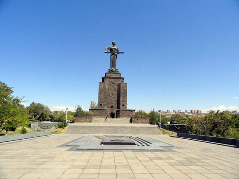 Шествие «Бессмертного полка» в Ереване 