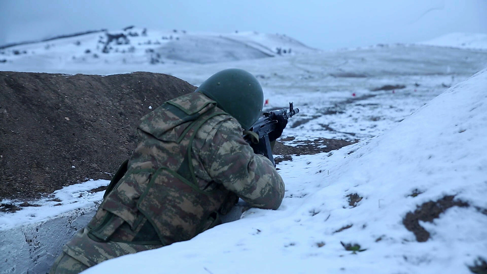 Армения вернула двух военнослужащих ВС Азербайджана, задержанных 18 декабря 