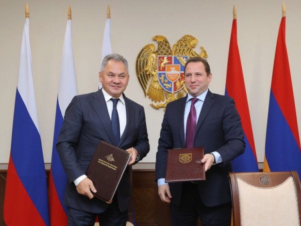 Между министерствами обороны Армении и России подписана программа сотрудничества на 2020 г. 