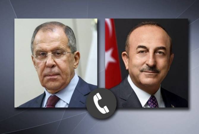Чавушоглу и Лавров обсудили ситуацию в Нагорном Карабахе 
