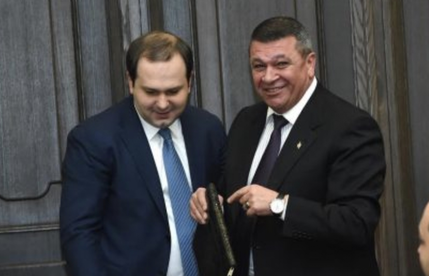 Указами президента Армении Георгий Кутоян и Владимир Гаспарян уволены с занимаемых должностей 