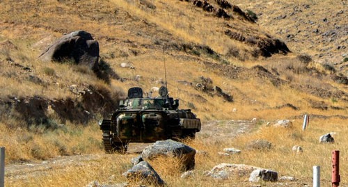 Армянские ВС подбили азербайджанский танк 