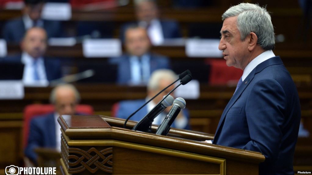 Серж Саргсян в парламенте отвечает на вопросы депутатов 