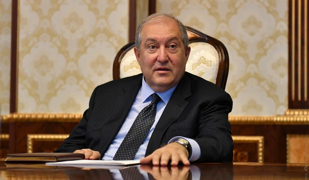 Президент Армении госпитализирован 