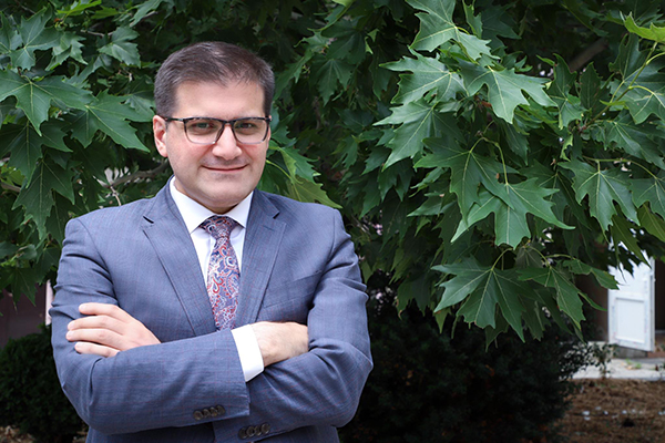 Полиция выясняет обстоятельства стрельбы по автомобилю Армана Бабаджаняна 