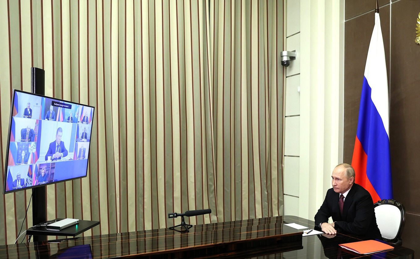 Путин представил результаты встречи с Пашиняном и Алиевым на заседании Совета безопасности 